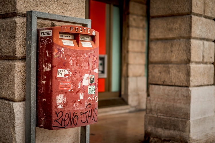 cassetta postale(1).jpg